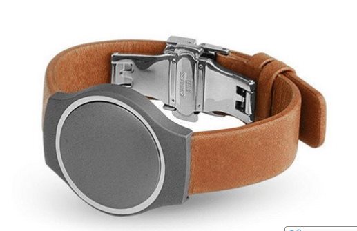 能變形的運動跟蹤器體驗 無需<span  style='background-color:Yellow;'>充電</span>但性能一般